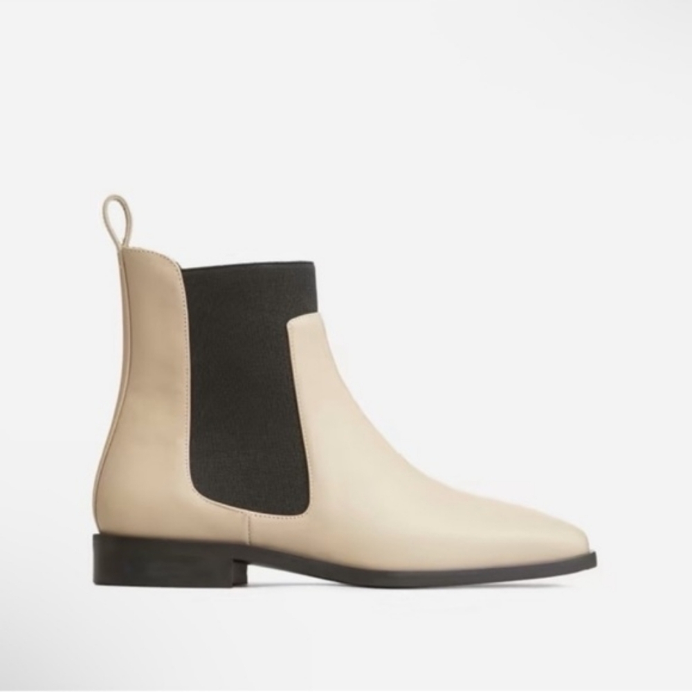 Everlane The Italian Leather Square Toe Chelsea Boots